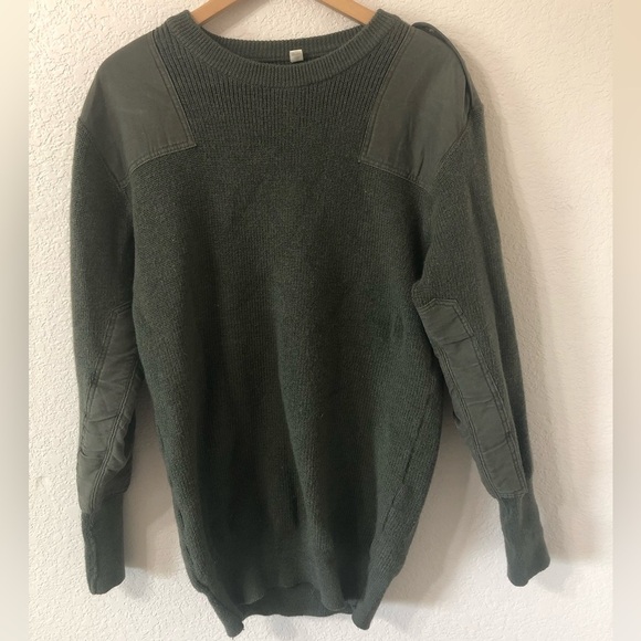 Vintage Military Streetwear Commando Sweater in Army Green - Size Medium - Picture 1 of 5